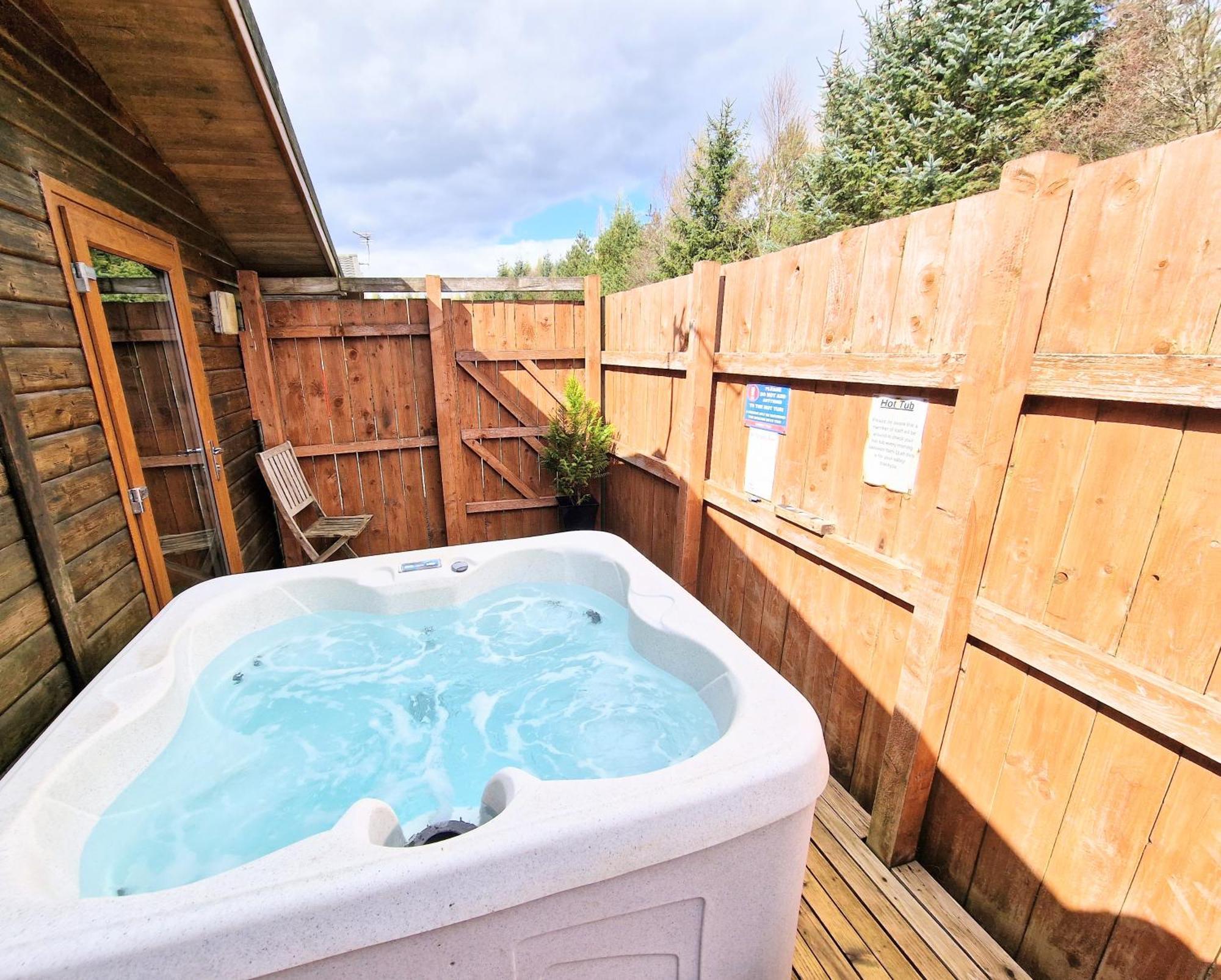 הוילה Kelty Lomond 5 With Private Hot Tub - Fife - Loch Leven - Lomond Hills - Pet Friendly מראה חיצוני תמונה